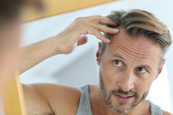 Jak wybrać kosmetyki do pielęgnacji i stylizacji włosów