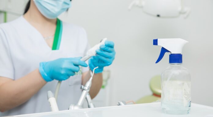 Prawidłowa dezynfekcja narzędzi stomatologicznych