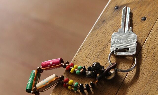 Jak zrobić brelok z linki?