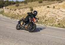 Jaki jest obwód koła 26 cali? Jaki jest obwód koła 26 cali?