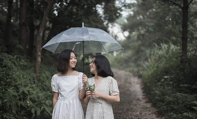 Jak się klei kropelka?