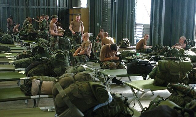 Czym się kierować przy wyborze łóżeczka dla dziecka?