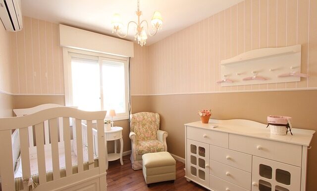 Do czego służy łóżeczko turystyczne?