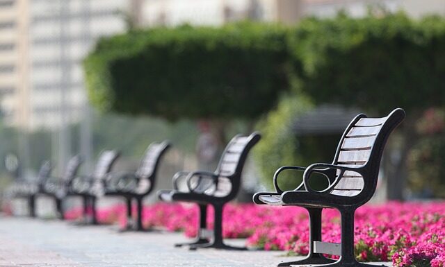 Jaką wysokość ławki ogrodowej?