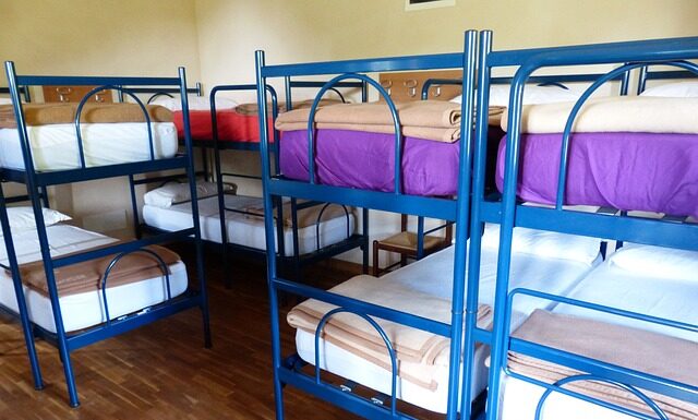 Co można zrobić ze starego łóżka?