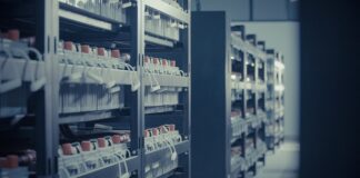 Jak długo ładuje się akumulator 100 amperogodzin?